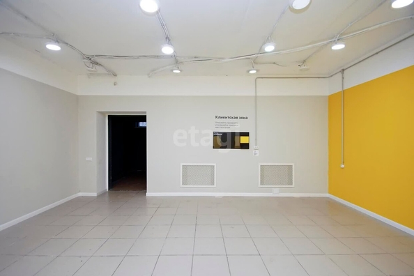 
  Продается универсальное помещение, 47 м², Шукшина ул, д. 3
. Фото 2.