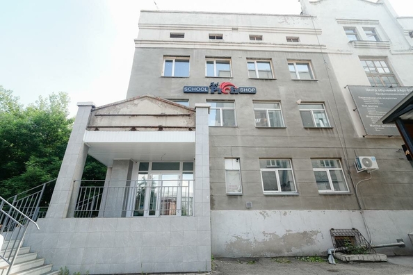 
  Продается универсальное помещение, 380.6 м², Карла Маркса пр-кт, д. 3/1
. Фото 3.