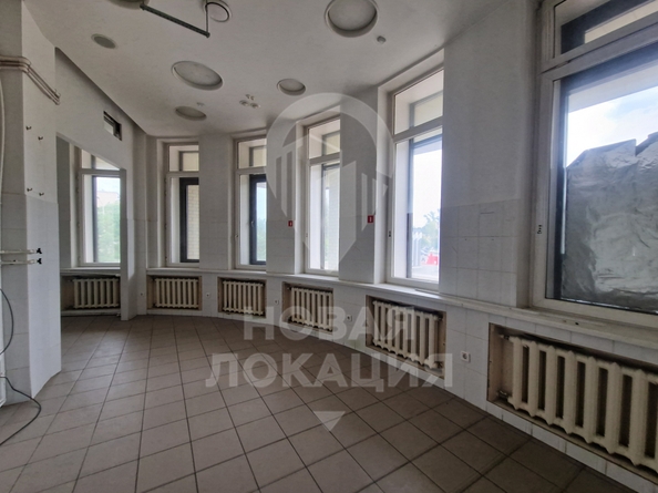 
  Сдается универсальное помещение, 241.5 м², Красный Путь ул, д. 111
. Фото 7.