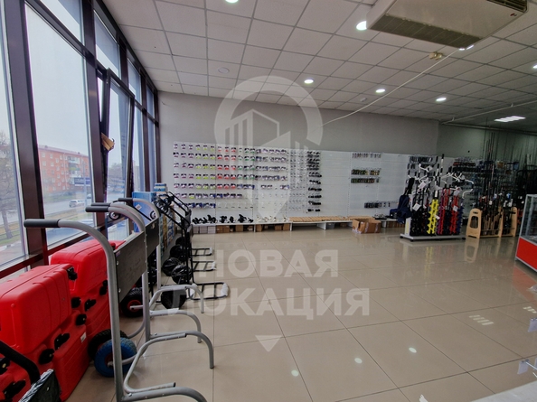 
  Сдается офис, 500 м², Октябрьская ул, д. 127
. Фото 12.