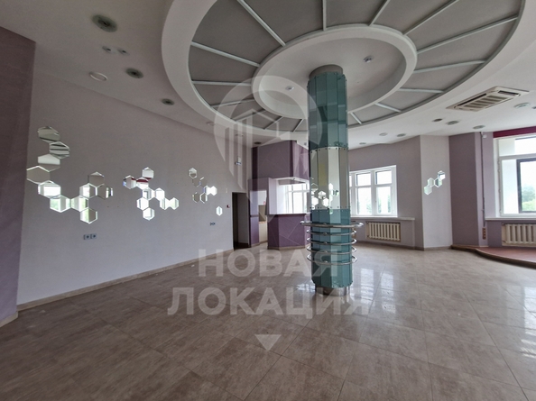 
  Сдается универсальное помещение, 338 м², Красный Путь ул, д. 111
. Фото 8.