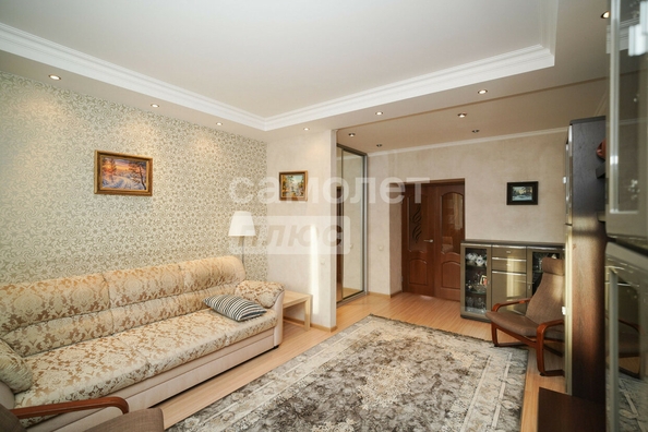 
  Продается 2-комн. квартира, 77.1 м², Сазонова ул, д. 64
. Фото 4.