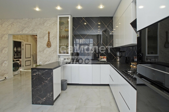 
  Продается дом, 171.4 м², Омск
. Фото 3.