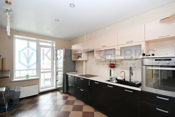 
  Продается 3-комн. квартира, 86.3 м², Комарова пр-кт, д. 15к3
. Фото 5.