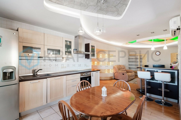 
  Продается 3-комн. квартира, 111 м², Арнольда Нейбута ул, д. 6
. Фото 5.