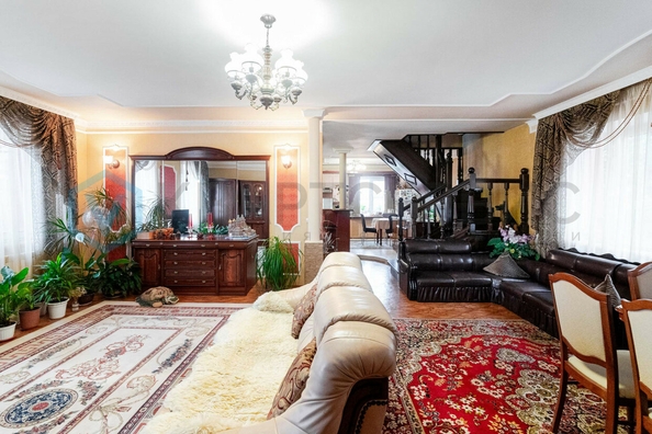 
  Продается дом, 142.2 м², Омск
. Фото 3.