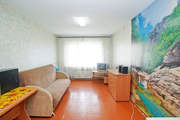 
  Продается 1-комн. квартира, 30 м², Молодова ул, д. 8
. Фото 2.