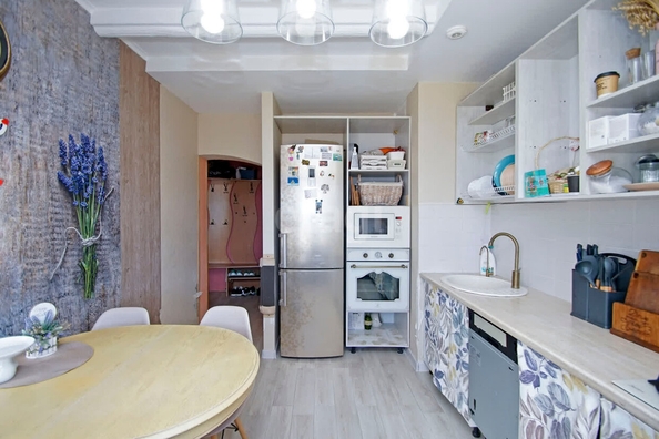 
  Продается 3-комн. квартира, 63.7 м², Линия 20-я ул, д. 59Б
. Фото 4.