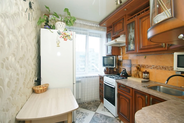 
  Продается 1-комн. квартира, 30 м², Карело-Финская ул, д. 23
. Фото 1.