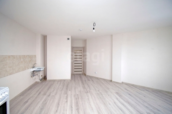
  Продается студия, 33.9 м², Ленинградская 1-я ул, д. 25
. Фото 1.