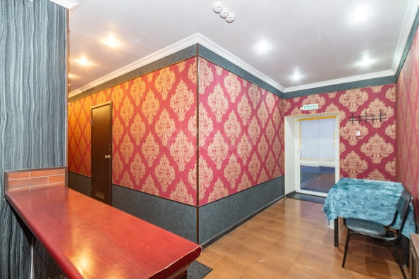 
  Продается универсальное помещение, 68.9 м², Малиновского ул, д. 19
. Фото 2.