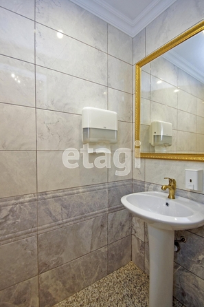 
  Сдается универсальное помещение, 293 м², Ленина ул, д. 21
. Фото 4.
