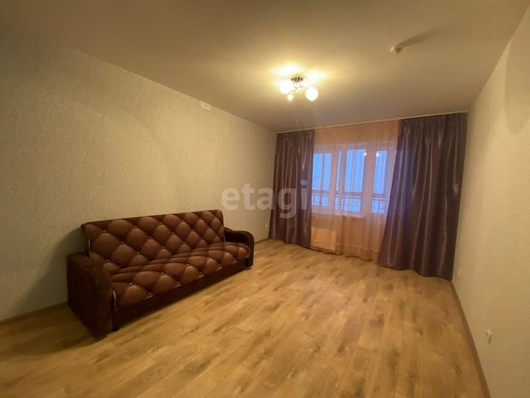
  Сдается 1-комн. квартира, 37 м², Амурский 1-й проезд, д. 11
. Фото 2.
