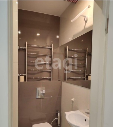 
  Сдается 3-комн. квартира, 106 м², Арнольда Нейбута ул, д. 14
. Фото 4.