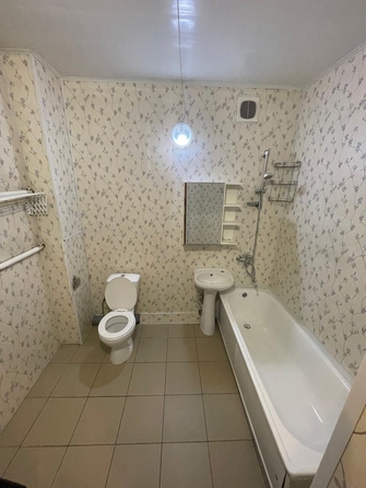 
  Продается 1-комн. квартира, 47.7 м², Харьковская ул, д. 23
. Фото 2.