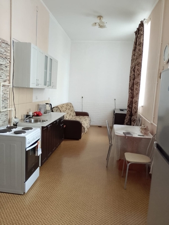 
  Продается 1-комн. квартира, 39.6 м², Профинтерна ул, д. 10
. Фото 4.