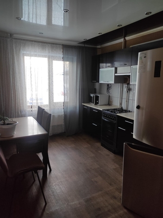 
  Сдается 3-комн. квартира, 96 м², Гашека ул
. Фото 4.