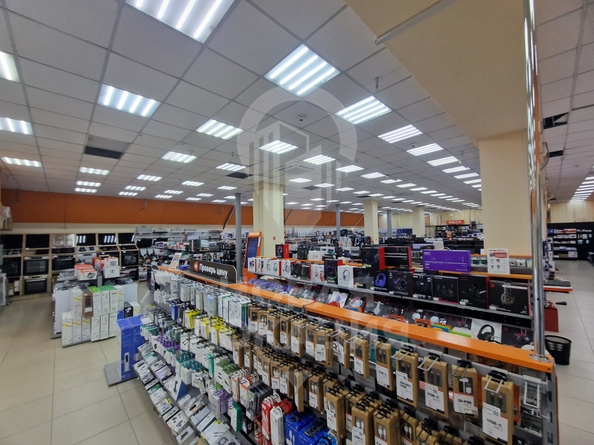 
  Сдается универсальное помещение, 700 м², 10 лет Октября ул, д. 109
. Фото 13.