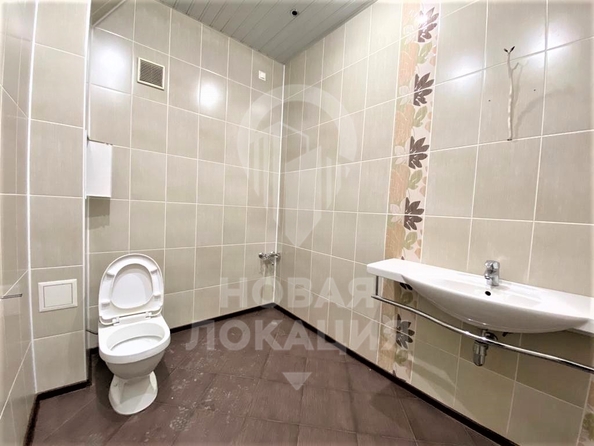 
  Сдается торговая площадь, 82.8 м², Карла Маркса пр-кт, д. 45
. Фото 12.