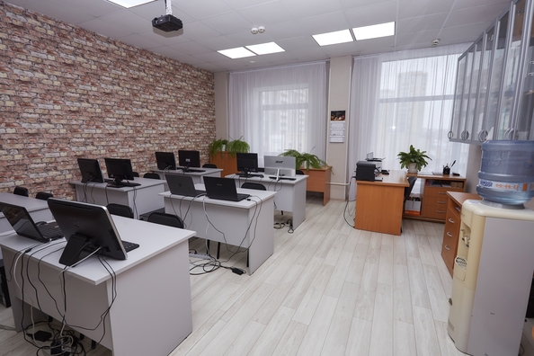 
  Продам офис 42.7 м². Фото 3.