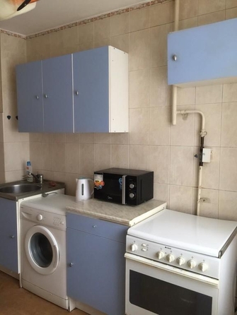 
  Сдается 3-комн. квартира 63.5 м². Фото 1.
