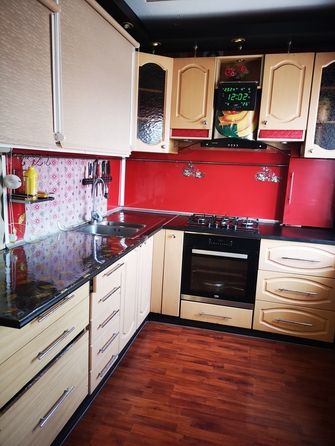 
  Продам 4-комн. квартира 57.6 м². Фото 1.