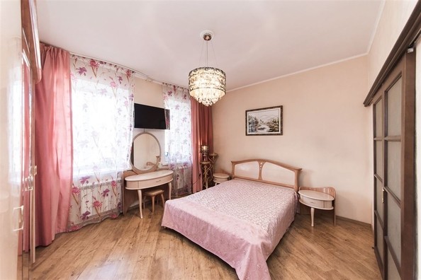 
   Продам 3-комнатную, 126.1 м², Дзержинского ул, 27

. Фото 19.