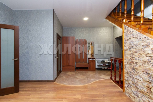 
   Продам коттедж, 506.5 м², Томск

. Фото 7.