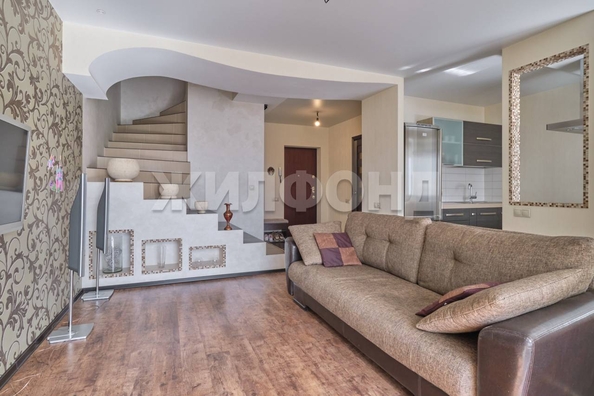 
   Продам 3-комнатную, 82 м², Тверская ул, 14

. Фото 2.