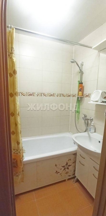 
   Продам 3-комнатную, 65.9 м², Сибирская ул, 104

. Фото 6.
