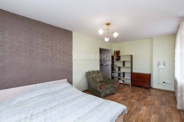 
   Продам 1-комнатную, 40.2 м², Новосибирская ул, 6

. Фото 3.