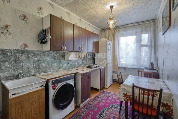 
   Продам 3-комнатную, 67.8 м², Суворова ул, 14

. Фото 5.