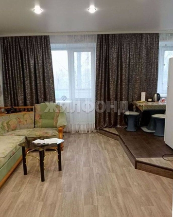 
   Продам 4-комнатную, 30 м², Енисейская ул, 27

. Фото 1.