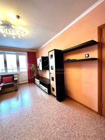 
   Продам 2-комнатную, 60 м², Калинина ул, 139

. Фото 1.
