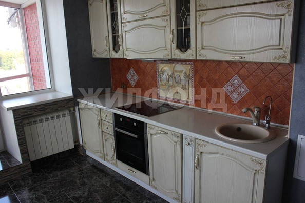 
   Продам 3-комнатную, 98.3 м², Алтайская ул, 20

. Фото 8.
