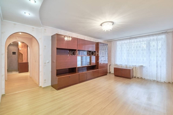 
   Продам 2-комнатную, 48.7 м², Парковая ул, 3

. Фото 1.