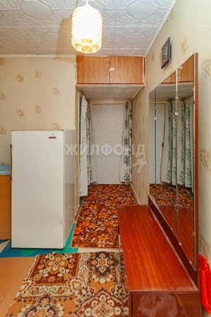 
   Продам 2-комнатную, 42.3 м², Калинина ул, 105

. Фото 9.