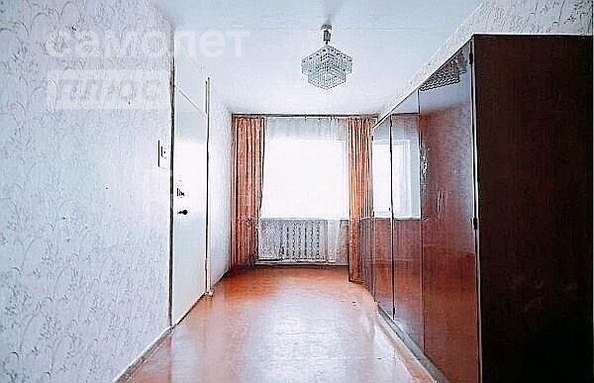 
   Продам 2-комнатную, 46 м², Сергея Лазо ул, 28/1

. Фото 2.
