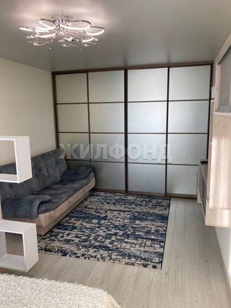 
   Продам 1-комнатную, 35.7 м², Сибирская ул, 111

. Фото 4.