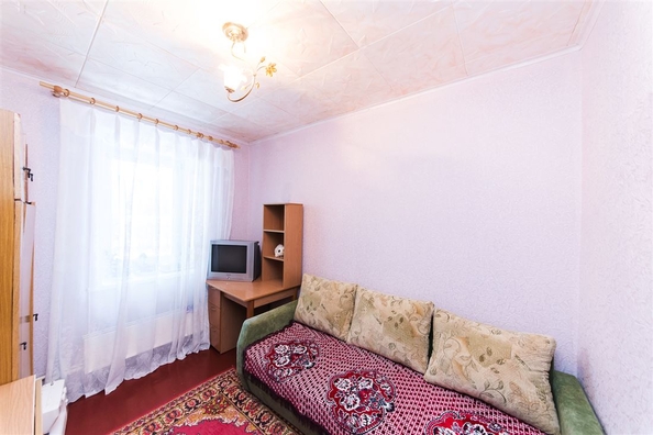 
   Продам 3-комнатную, 67 м², Солнечная ул, 1

. Фото 9.