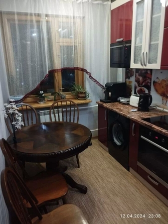 
   Продам 3-комнатную, 67 м², Сибирская ул, 102/3

. Фото 4.