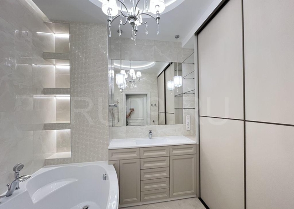 
  Продается 4-комн. квартира, 150 м², Карла Маркса ул, д. 3
. Фото 12.