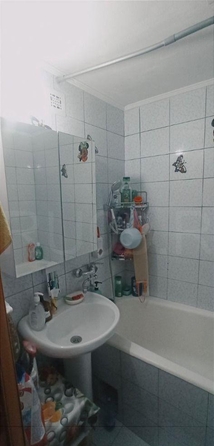 
  Продается 2-комн. квартира, 52.3 м², Клюева ул, д. 4
. Фото 8.