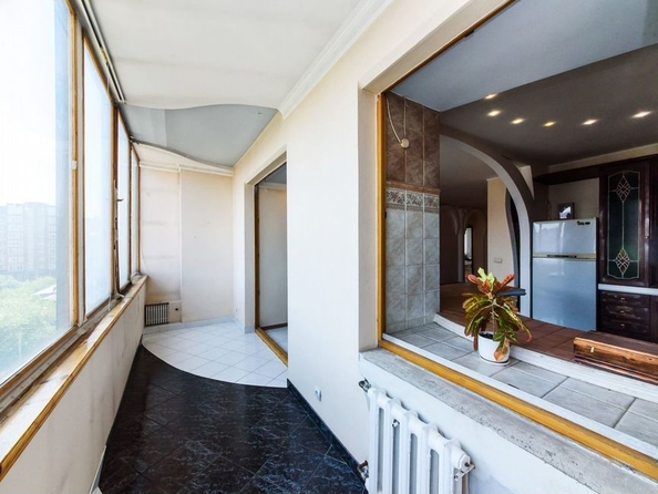 
  Продается 4-комн. квартира, 158.4 м², Никитина ул, д. 19
. Фото 10.
