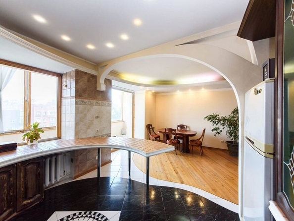 
  Продается 4-комн. квартира, 158.4 м², Никитина ул, д. 19
. Фото 16.