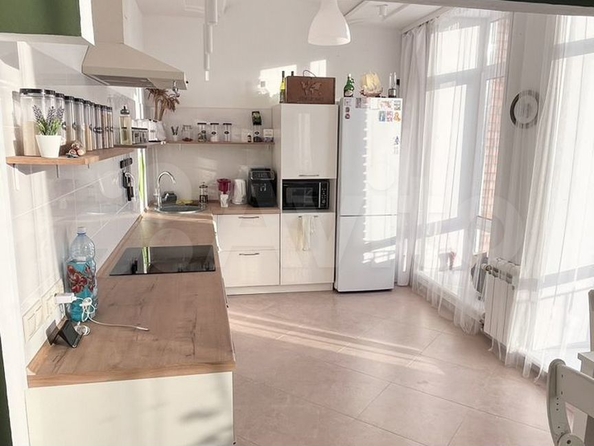 
  Продается 4-комн. квартира, 126.3 м², Горького ул, д. 8
. Фото 5.