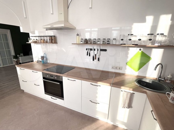 
  Продается 4-комн. квартира, 126.3 м², Горького ул, д. 8
. Фото 6.