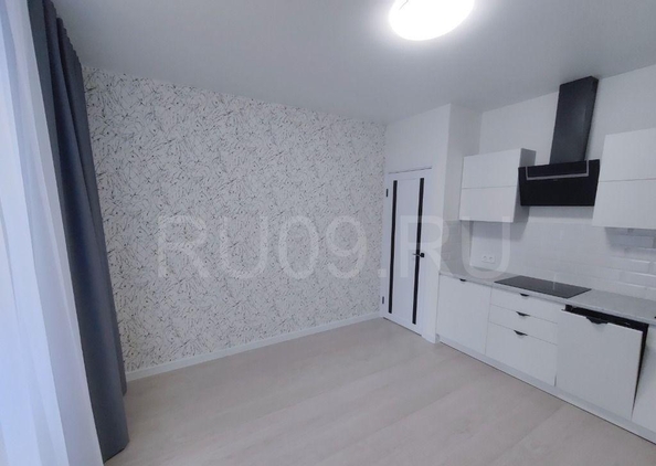 
  Продается 2-комн. квартира, 38.5 м², ЖК Бавария, дом 9
. Фото 5.