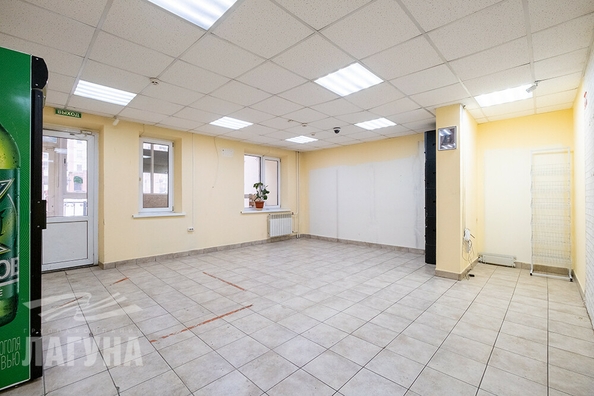 
   Продам помещение свободного назначения, 61 м², Урожайный пер, 30

. Фото 1.