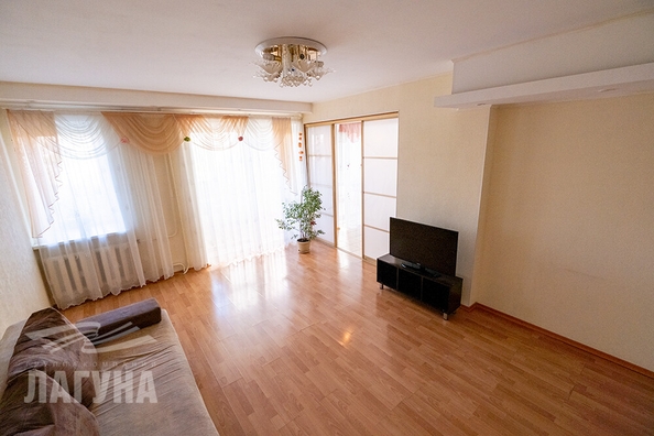 
   Продам 3-комнатную, 91.8 м², Вершинина ул, 38

. Фото 3.